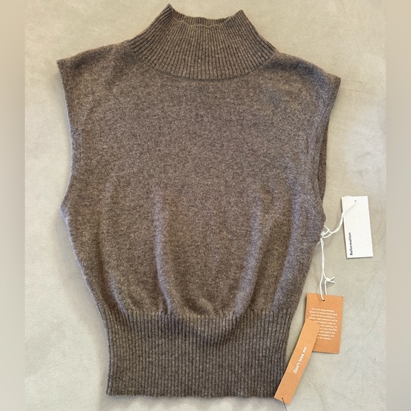 NWT Reformation Arco Cashmere sleeveless turtleneck sweater in Cocoa size XS - Picture 9 of 13